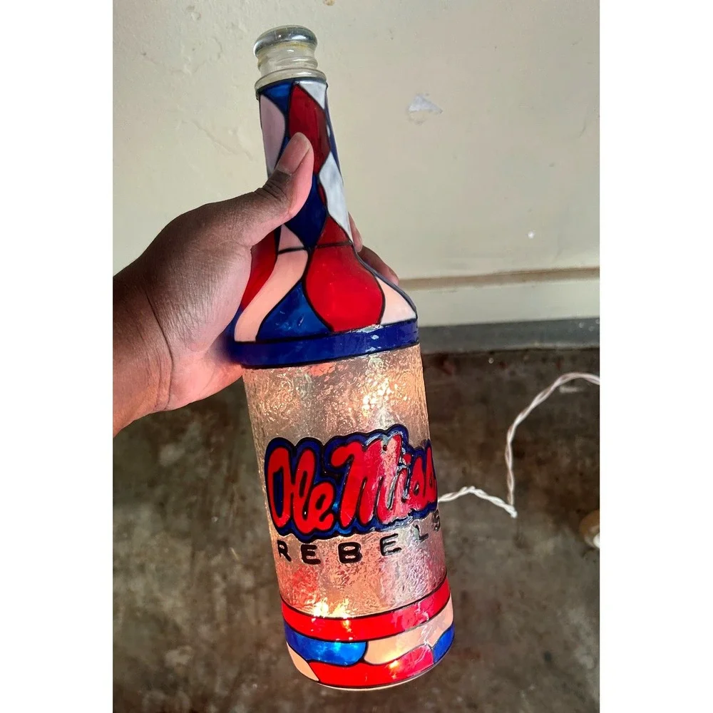 Randam Art Ole Miss Rebels Bottle Lamp 12.5in Red Blue Glass Hand-Painted bottle